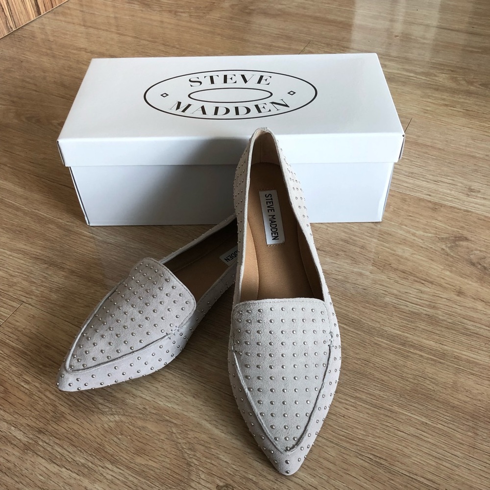 NEW Steve Madden Studded Feather loafers